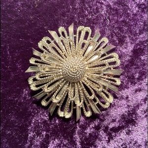 Lisner Mixed Texture Brooch